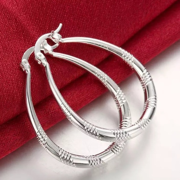 NWOT sterling silver hoop earrings - Picture 4 of 5